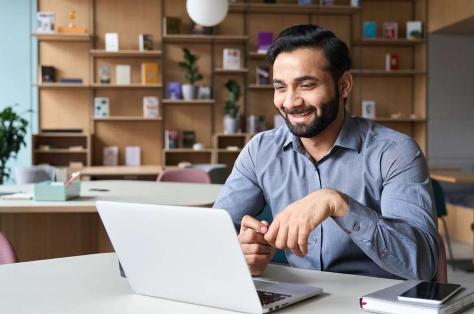 5 Pro Reasons for Hiring Online Personal Assistant Services